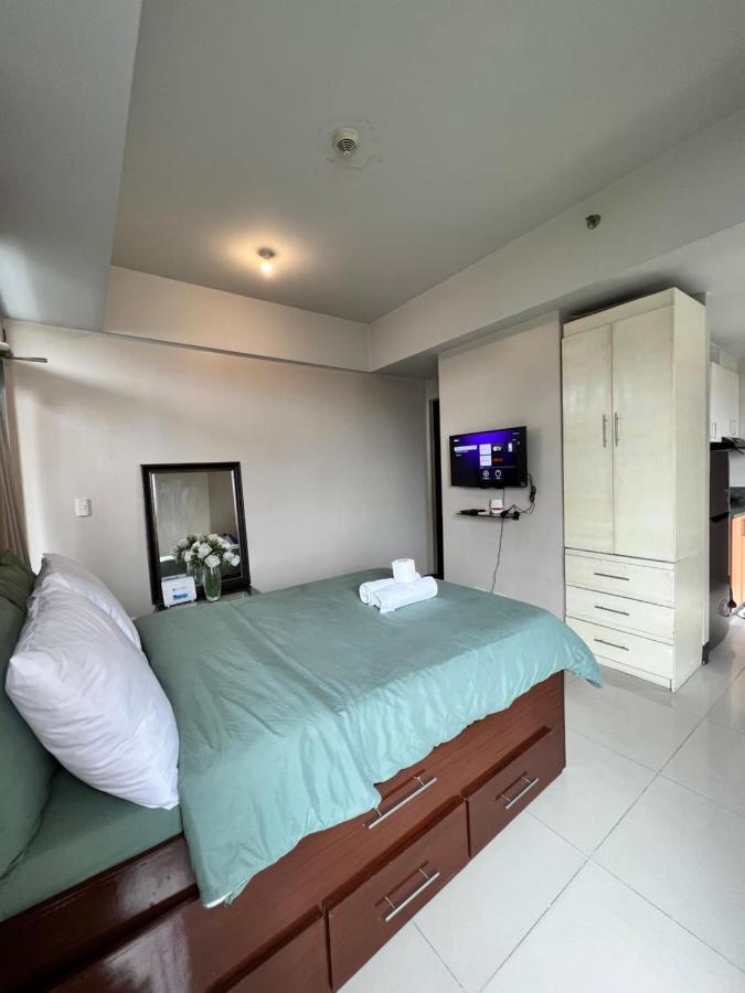 Manhattan Heights Tower D Aparthotel Manila Exterior photo